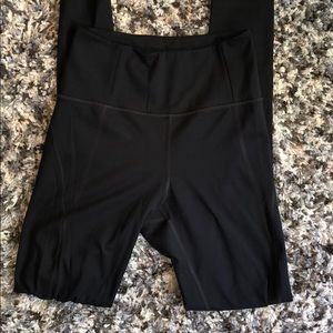 Black workout leggings